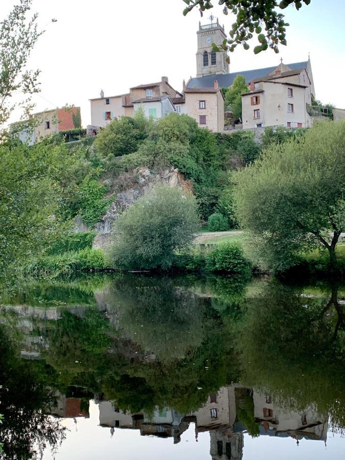 Gite Du Moulin Toucan Berneuil  Eksteriør bilde